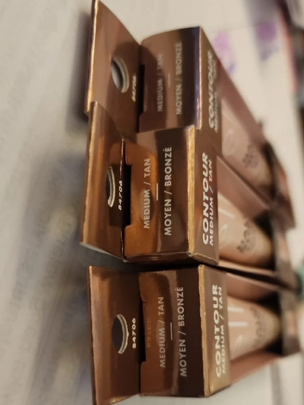 ELF Halo Glow Contour Beauty Wand - Medium/Tan (Peachy Brown)
